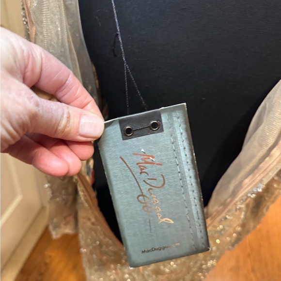 NWT Mac Duggal Sequin Column Gown Style # 5124 Size 8 Mocha - Picture 8 of 12